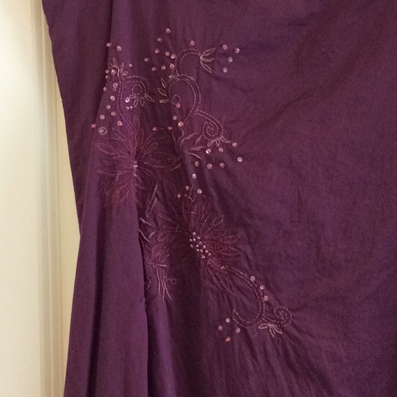 Ladies A-line mid length skirt - Picture 2 of 6